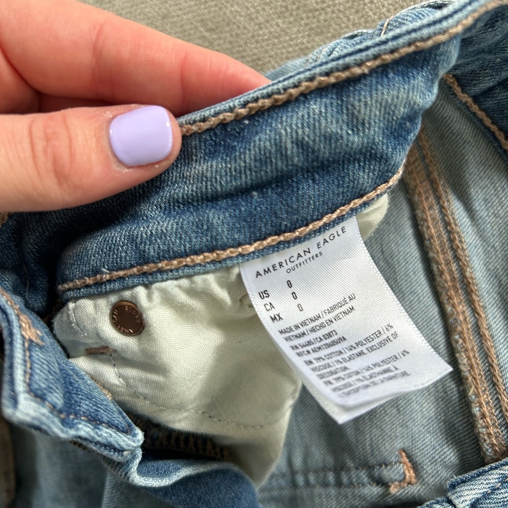 American Eagle High Waisted Shorts - Picture 3 of 3
